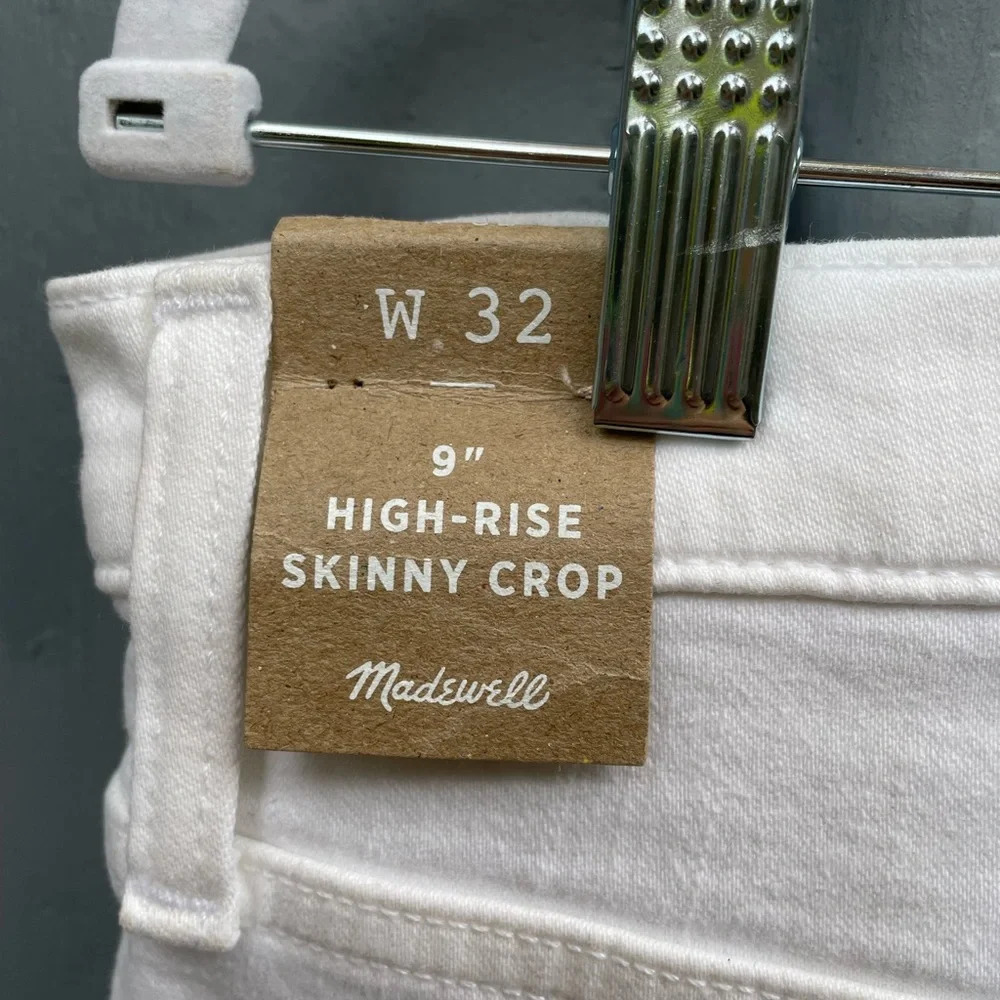 Madewell 9" Mid-Rise Skinny Crop Jeans in Pure  White: Knee-Rip Edition, size 32 - Picture 12 of 12
